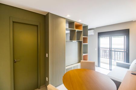 Sala  de apartamento para alugar com 1 quarto, 39m² em Empresarial 18 do Forte, Barueri