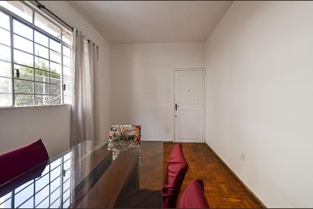 Sala  de apartamento à venda com 3 quartos, 90m² em Santo Antônio, Belo Horizonte