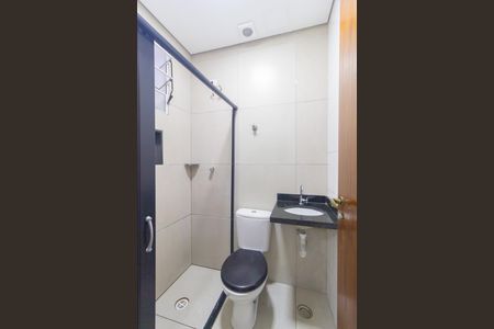 Banheiro de casa de condomínio para alugar com 1 quarto, 27m² em Alto da Mooca, São Paulo