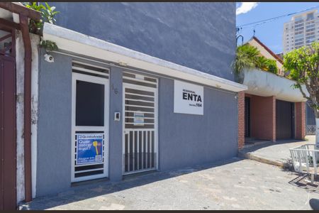 Casa de condomínio para alugar com 27m², 1 quarto e sem vaga Casa de condomínio para alugar com 27m², 1 quarto e sem vagaFachada