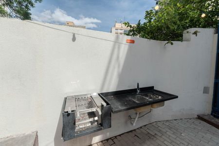 Apartamento para alugar com 33m², 1 quarto e sem vaga Apartamento para alugar com 33m², 1 quarto e sem vagaÁrea comum - Churrasqueira