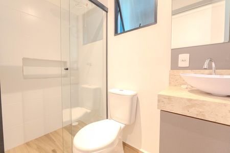 Banheiro de apartamento para alugar com 1 quarto, 33m² em Bela Vista, São Paulo