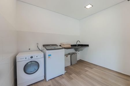 Apartamento para alugar com 33m², 1 quarto e sem vaga Apartamento para alugar com 33m², 1 quarto e sem vagaLavanderia
