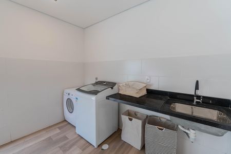Apartamento para alugar com 33m², 1 quarto e sem vaga Apartamento para alugar com 33m², 1 quarto e sem vagaLavanderia