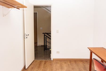 Casa de condomínio à venda com 120m², 3 quartos e 3 vagas Casa de condomínio à venda com 120m², 3 quartos e 3 vagasQuarto 2