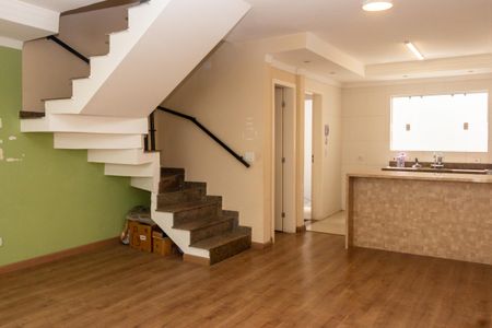 Sala de casa de condomínio à venda com 3 quartos, 120m² em Vila do Castelo, São Paulo