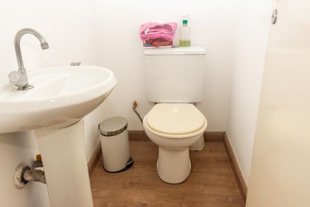 Casa de condomínio à venda com 120m², 3 quartos e 3 vagas Casa de condomínio à venda com 120m², 3 quartos e 3 vagasLavabo