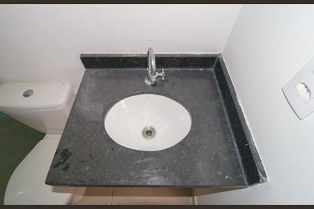 Detalhe - Banheiro de casa de condomínio para alugar com 1 quarto, 30m² em Alto da Mooca, São Paulo