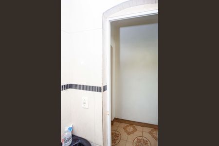 Casa à venda com 179m², 3 quartos e 2 vagasLavabo