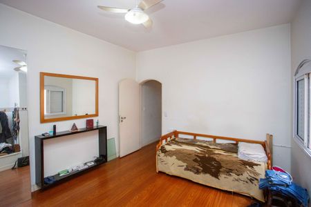 Casa à venda com 179m², 3 quartos e 2 vagasQuarto Suite