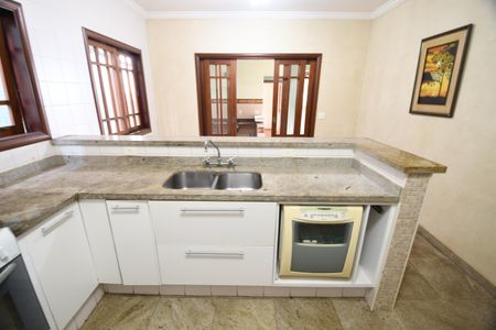 Casa à venda com 400m², 4 quartos e 3 vagasCozinha