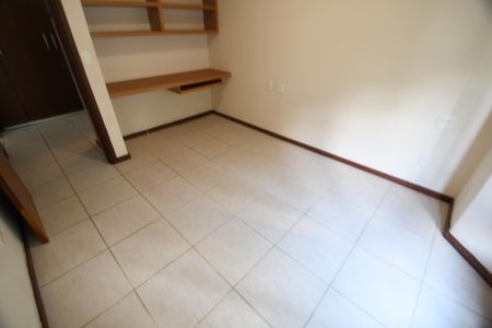 Casa à venda com 400m², 4 quartos e 3 vagasQuarto 1 - Suíte