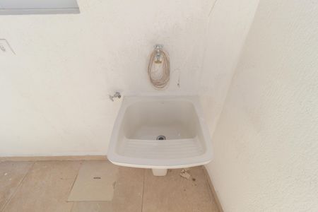 Casa de condomínio para alugar com 55m², 2 quartos e sem vagaDetalhe - Área de Serviço/Quintal