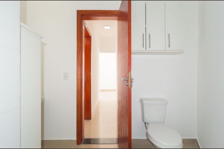 Casa de condomínio para alugar com 55m², 2 quartos e sem vagaBanheiro