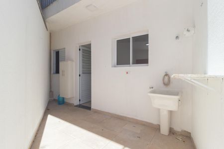 Casa de condomínio para alugar com 55m², 2 quartos e sem vagaÁrea de Serviço/Quintal