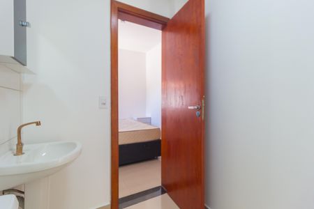 Casa de condomínio para alugar com 55m², 2 quartos e sem vagaBanheiro - Suíte