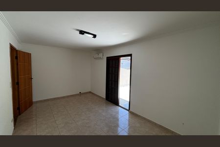 Casa para alugar com 265m², 3 quartos e 2 vagasSuite