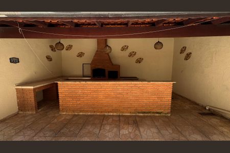 Casa para alugar com 265m², 3 quartos e 2 vagasEspaço Gourmet - Quintal