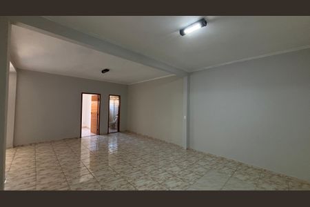 Casa para alugar com 265m², 3 quartos e 2 vagasPorão
