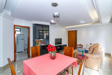 Sala de apartamento para alugar com 4 quartos, 150m² em Coração Eucarístico, Belo Horizonte