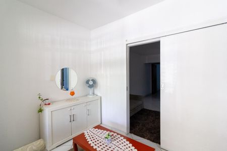 Casa à venda com 70m², 3 quartos e 1 vagaSala de Estar