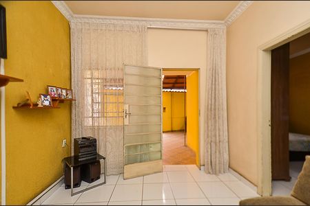 Sala de casa à venda com 3 quartos, 109m² em Padre Eustáquio, Belo Horizonte