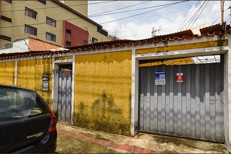 Casa à venda com 109m², 3 quartos e 10 vagasPlaca Instalada 11-12-2025-YOJA-125