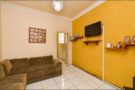 Casa à venda com 109m², 3 quartos e 10 vagasSala