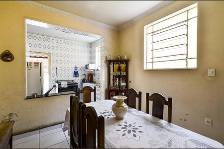 Casa à venda com 109m², 3 quartos e 10 vagasCopa