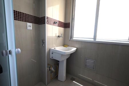 Apartamento para alugar com 67m², 3 quartos e 1 vagaÁrea de Serviço