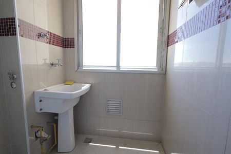 Apartamento para alugar com 67m², 3 quartos e 1 vagaÁrea de Serviço