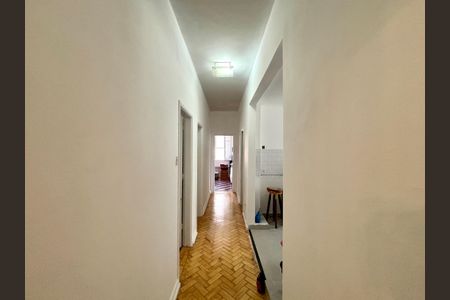 Apartamento à venda com 133m², 2 quartos e sem vagaCorredor