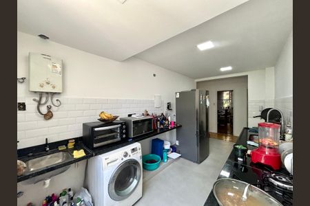 Apartamento à venda com 133m², 2 quartos e sem vagaCozinha/área de serviço