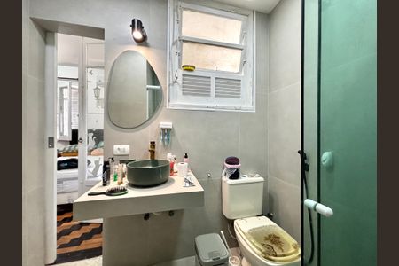Apartamento à venda com 133m², 2 quartos e sem vagaSuíte - banheiro