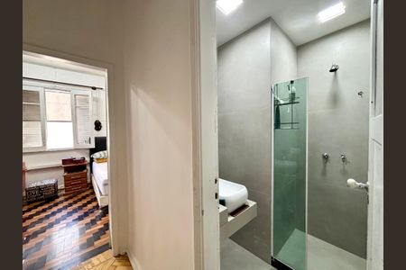 Apartamento à venda com 133m², 2 quartos e sem vagaBanheiro social