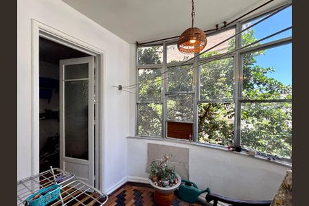 Apartamento à venda com 133m², 2 quartos e sem vagaSuite