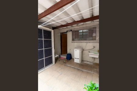 Casa à venda com 94m², 2 quartos e 1 vagaÁrea de Serviço