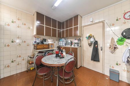 Casa à venda com 149m², 3 quartos e 2 vagas Casa à venda com 149m², 3 quartos e 2 vagasCozinha