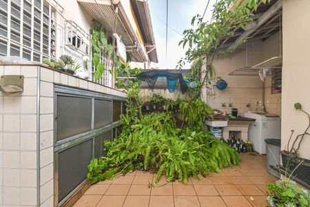 Casa à venda com 149m², 3 quartos e 2 vagas Casa à venda com 149m², 3 quartos e 2 vagasLavanderia - Quintal