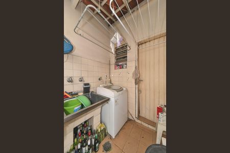 Casa à venda com 149m², 3 quartos e 2 vagas Casa à venda com 149m², 3 quartos e 2 vagasLavanderia - Quintal