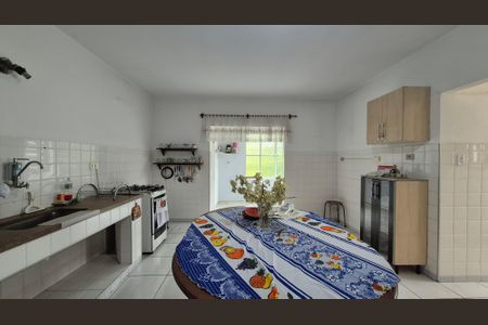 Casa para alugar com 120m², 2 quartos e 1 vagaCozinha