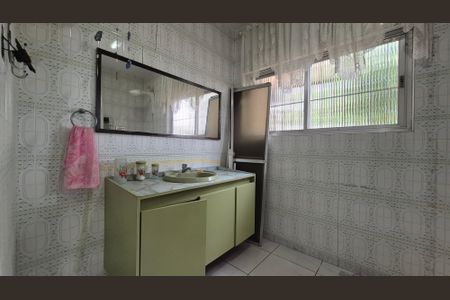 Casa para alugar com 120m², 2 quartos e 1 vagaBanheiro