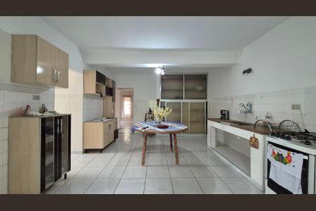 Casa para alugar com 120m², 2 quartos e 1 vagaCozinha