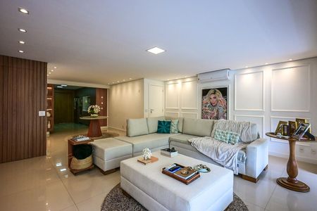 Sala de apartamento à venda com 3 quartos, 141m² em Paraíso do Morumbi, São Paulo
