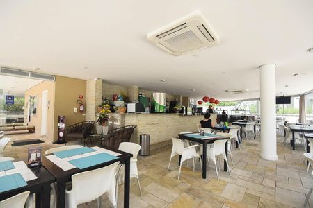 Apartamento à venda com 141m², 3 quartos e 2 vagas Apartamento à venda com 141m², 3 quartos e 2 vagasLanchonete