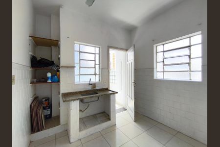 Apartamento à venda com 75m², 2 quartos e sem vagaCozinha