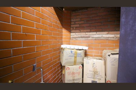 Casa à venda com 186m², 2 quartos e 2 vagas Casa à venda com 186m², 2 quartos e 2 vagasLavabo