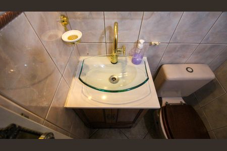 Casa à venda com 186m², 2 quartos e 2 vagas Casa à venda com 186m², 2 quartos e 2 vagasLavabo da Suíte