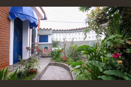 Casa à venda com 186m², 2 quartos e 2 vagas Casa à venda com 186m², 2 quartos e 2 vagasJardim/Entrada