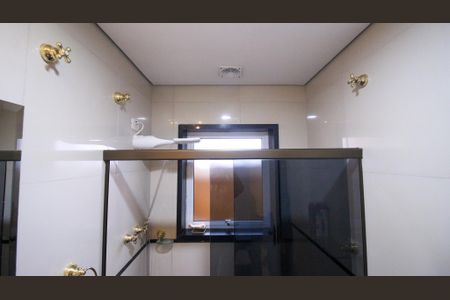 Casa à venda com 186m², 2 quartos e 2 vagas Casa à venda com 186m², 2 quartos e 2 vagasBanheiro